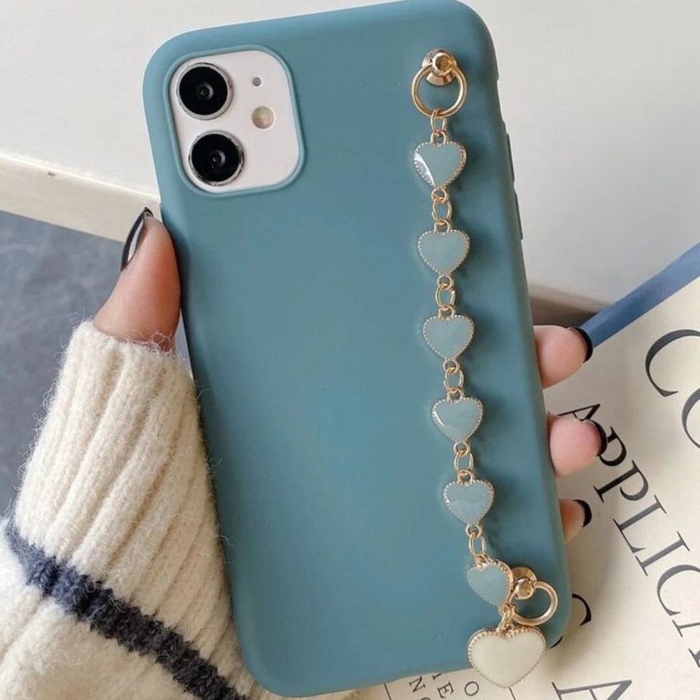 Heart Chain iPhone Case iphone 13 and iphone 13 pro max